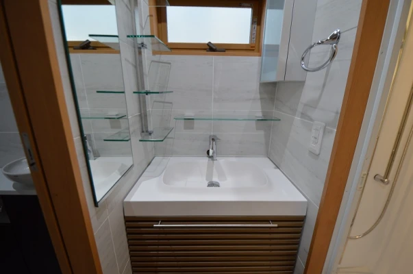 化粧台アクセサリーはお洒落なKAWAJUN製