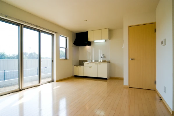 キッチンの見えるダイニング側スペース