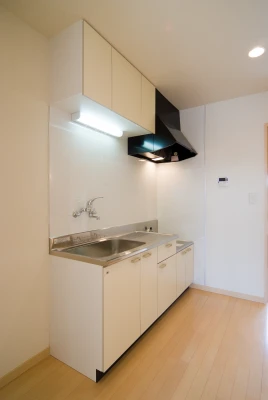 壁付け据え置き型の集合住宅用キッチン
