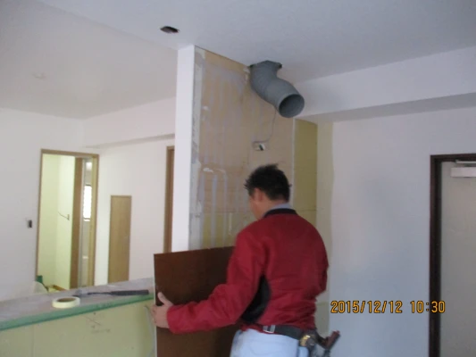 天井を全剥がしにより換気ダクト確保