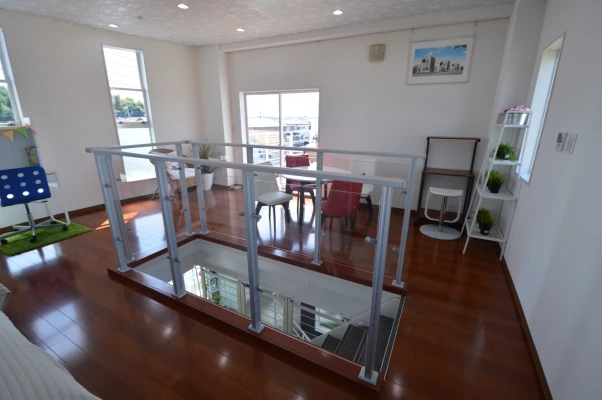 三階は参考となる住環境の家具展示ルーム