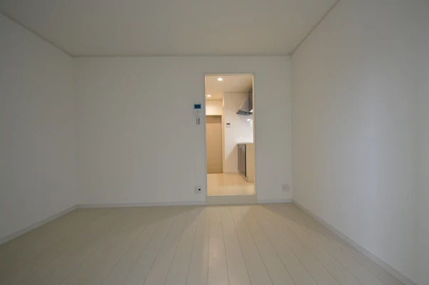 キッチンと玄関ホール側の眺望