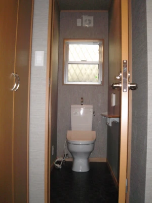 シックモダンなトイレ