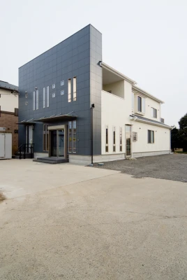 看板となる存在感がただようファサード