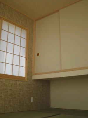 中庭に出れる玄関ホール直結の和室