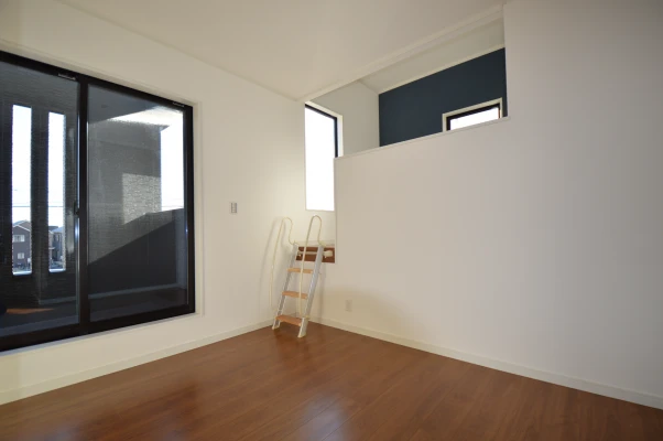 主寝室にあるスキップフロア「空間」