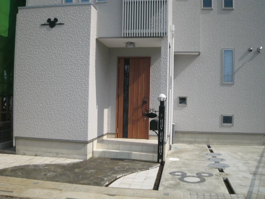 ディズニーオーナメントのあるアプローチ