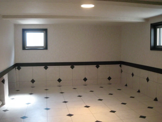 半地下の収納空間