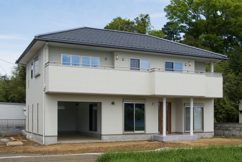 現在は整備された外構前の外観