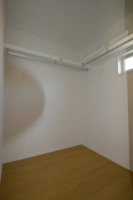 廊下ホールに大収納ファミリークローゼット