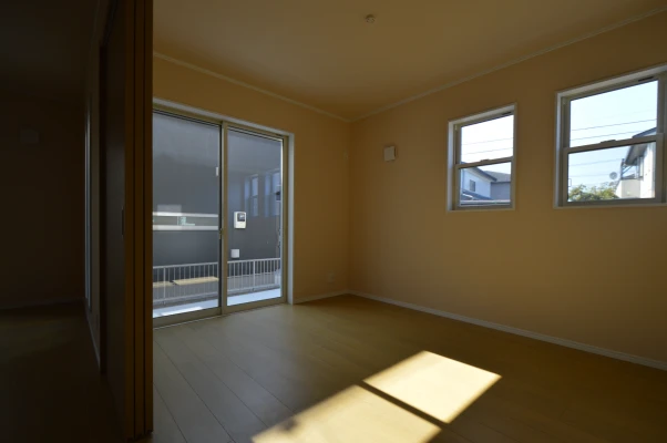 暖色でまとめたスペアルーム