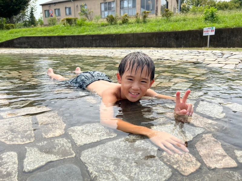 ジャブジャブ池　兄