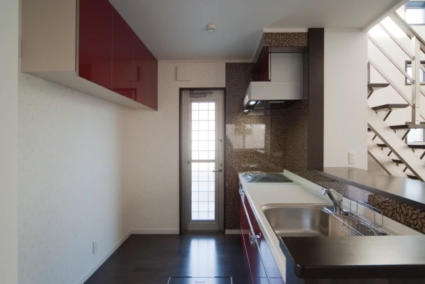 低サイズ型レンジフード対面キッチン