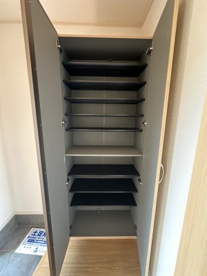 たっぷりシューズボックス