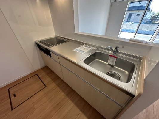 広い対面キッチン♪　毎日のお料理が楽しみ