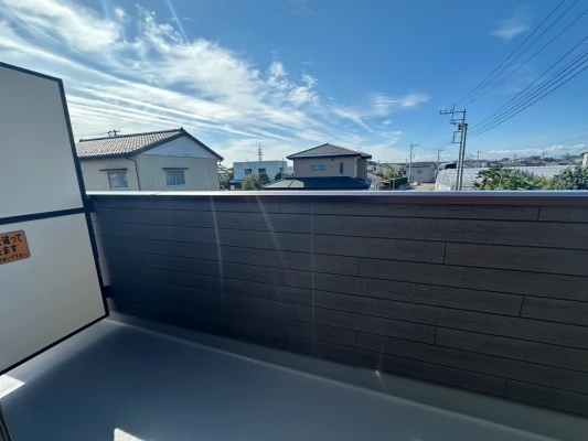 広いバルコニー