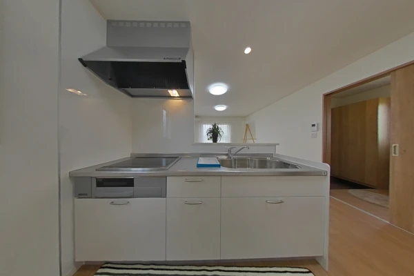 お手入れしやすいIHクッキングヒーター