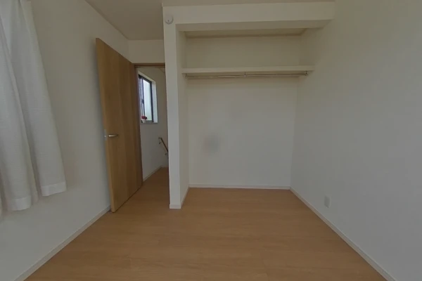 収納扉を無くして解放感UP