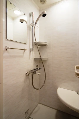 シンプルかつ便利なシャワールーム
