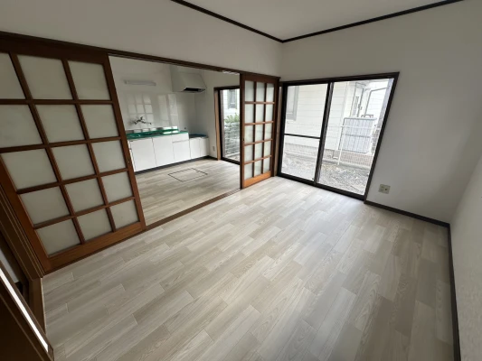 三澤ハイツ　1階洋室
