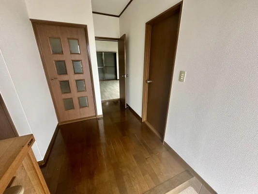 三澤ハイツ　玄関