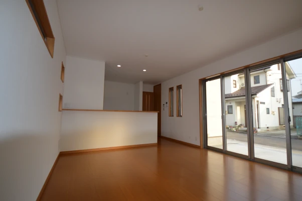 南面間口広々陽当たり抜群のＬＤＫ