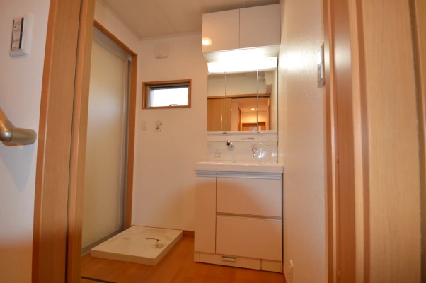 アッパーキャビネット付き洗面化粧台