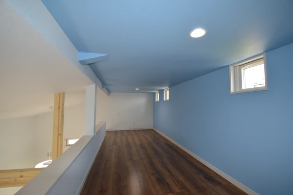 空をイメージしたロフト内空間