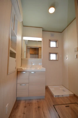 埋込み収納と壁段差はパイプシャフトの奇跡