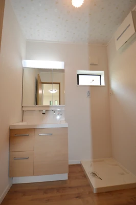 洗面所にミッキーはいるのかな？