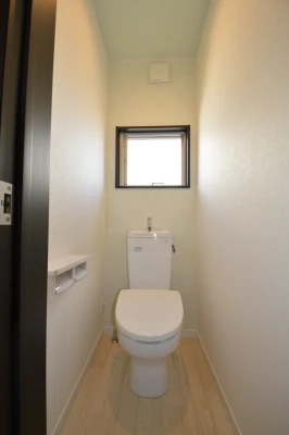 心地よき二階トイレというべきか…