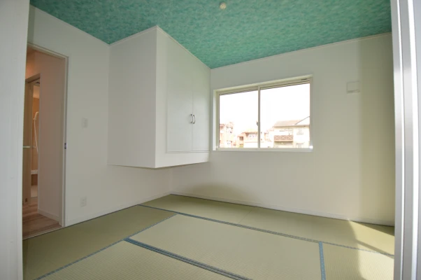 逆さの湖をイメージした和室コーナー