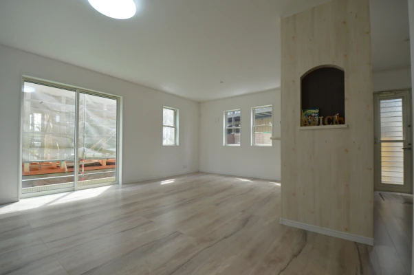 キャラクターが飛び出すイメージのニッチ