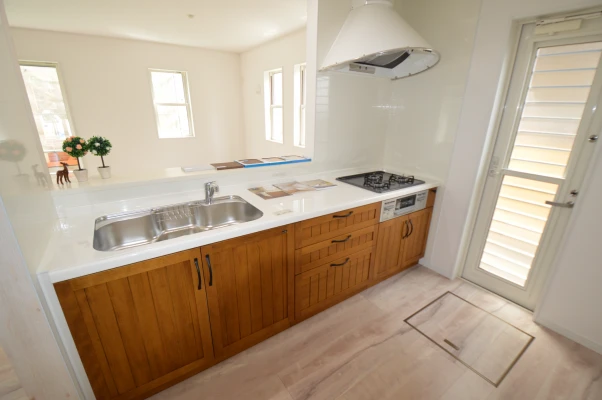 可愛すぎるウッドワンの天然木キッチン