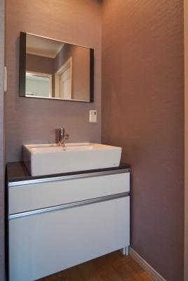 二階ホール洗面化粧台