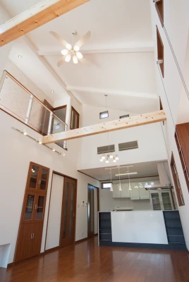 飾り棚が充実した大空間のＬＤＫ